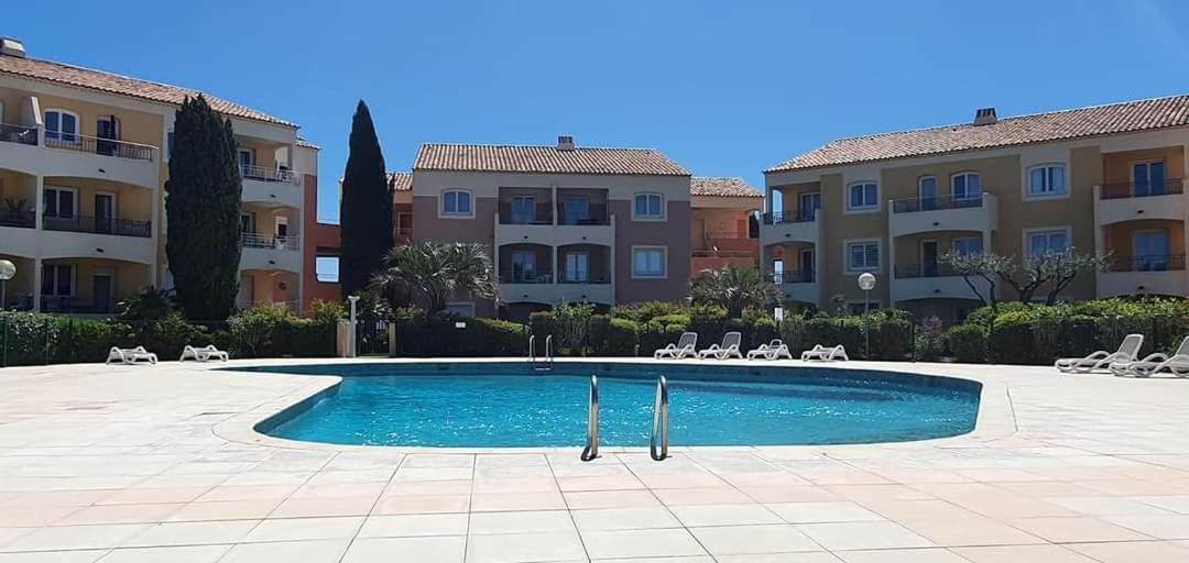 Vacance Location Mer Piscine Var Sud Terrasse Les Issambres Eksteriør bilde